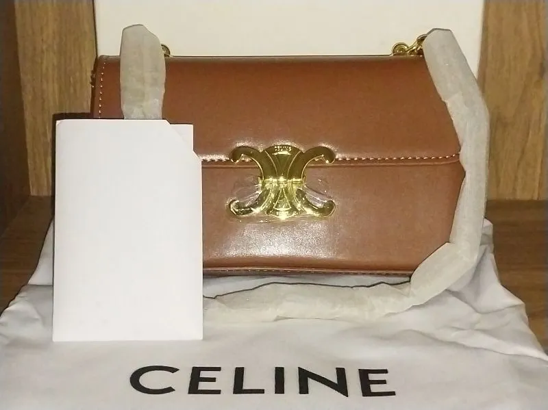 FAST DEAL - BNIB CELINE CHAIN TRIOMPHE CALFSKIN  photo 1