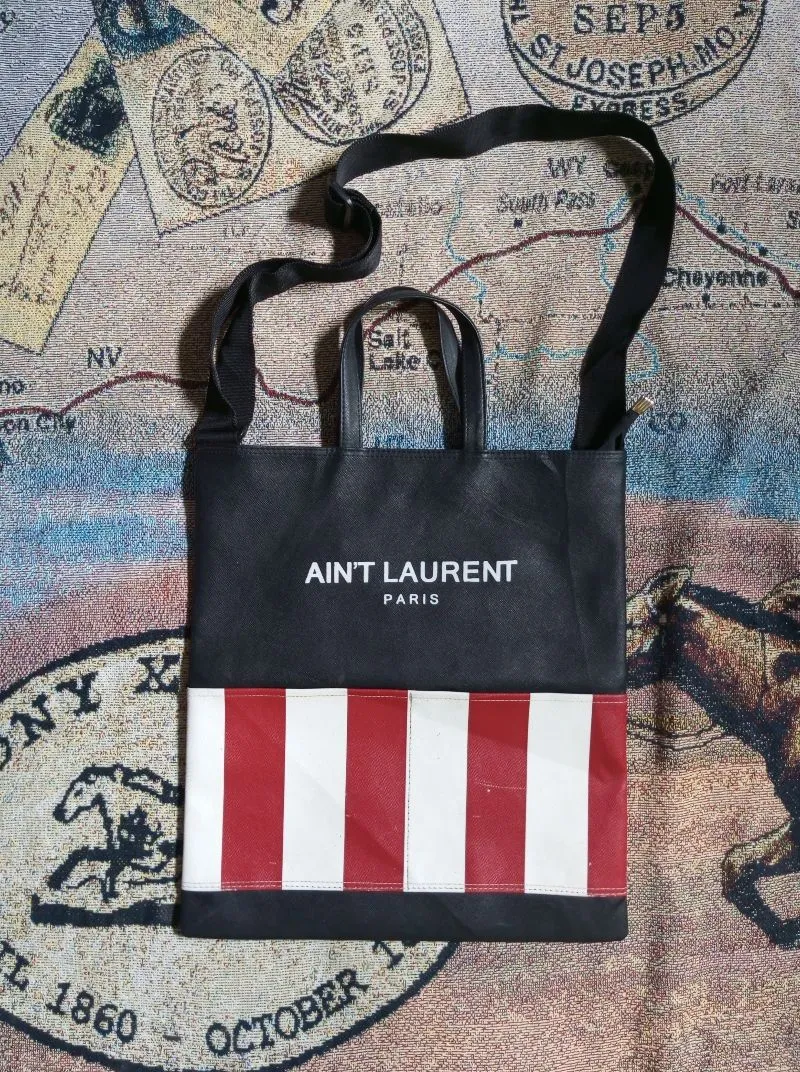 slingbag saint Laurent  photo 1