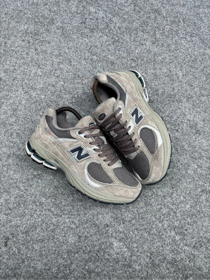 New Balance 2002R photo 1