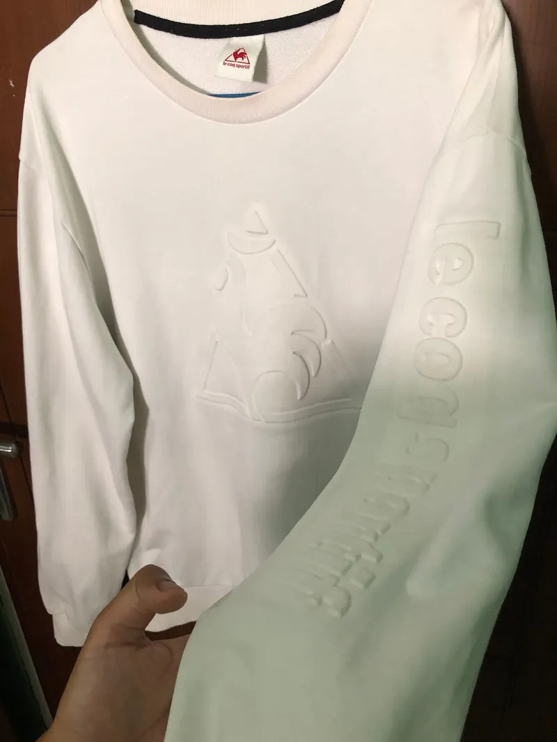 Le Coq Sportif Minimalist Casual Sweater Pria white