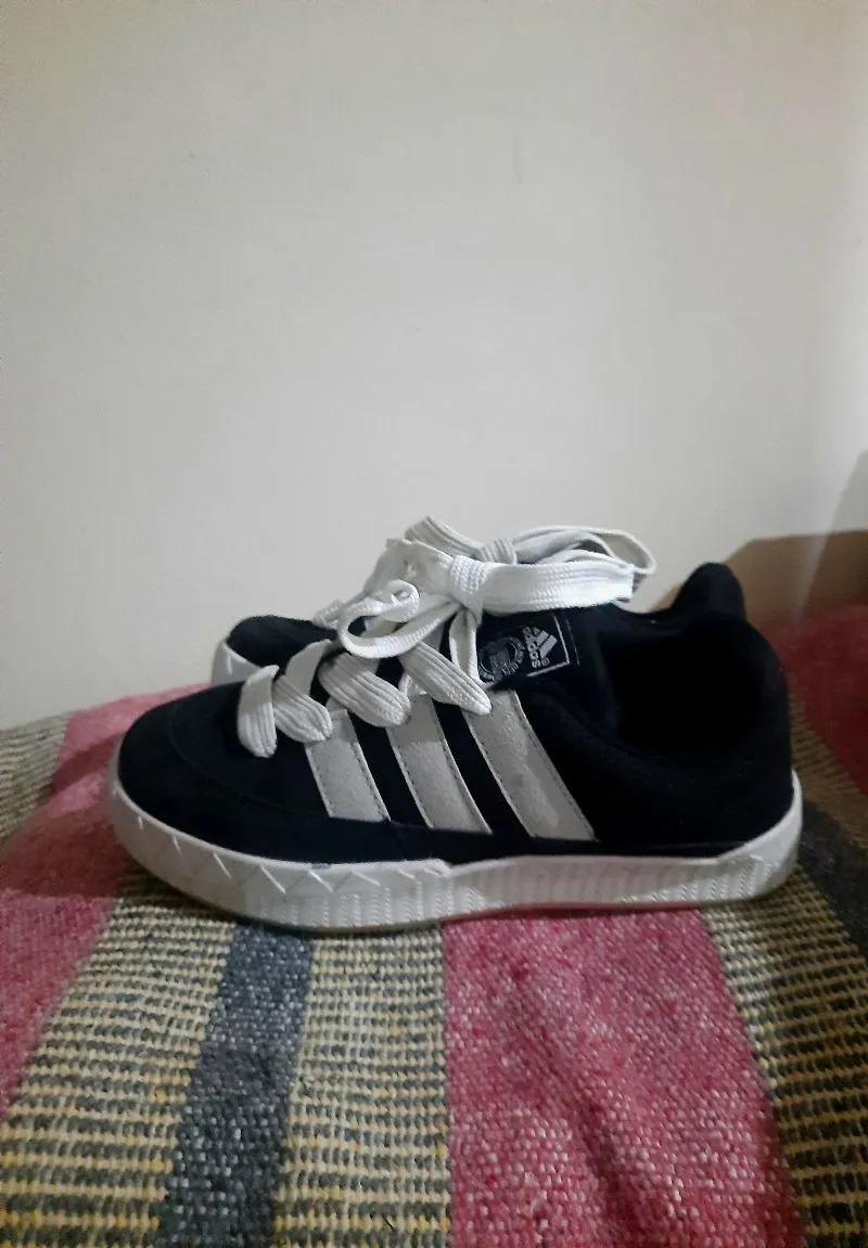 Sepatu Adidas adimatic original photo 1