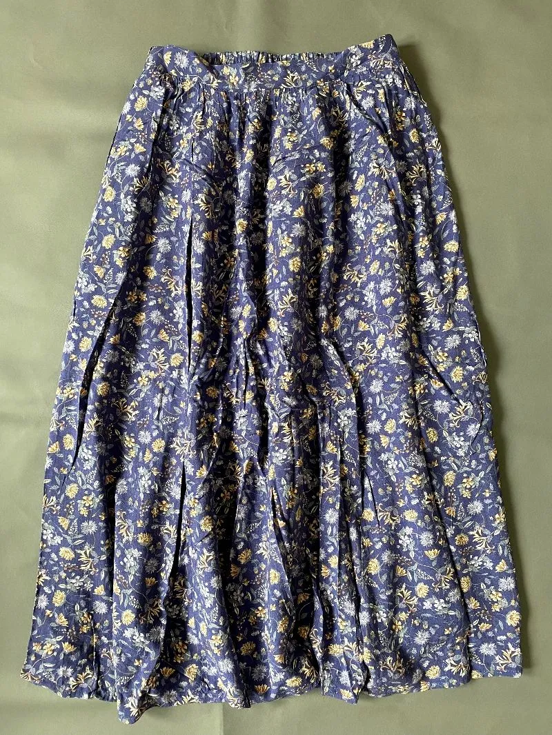 Floral skirt photo 1