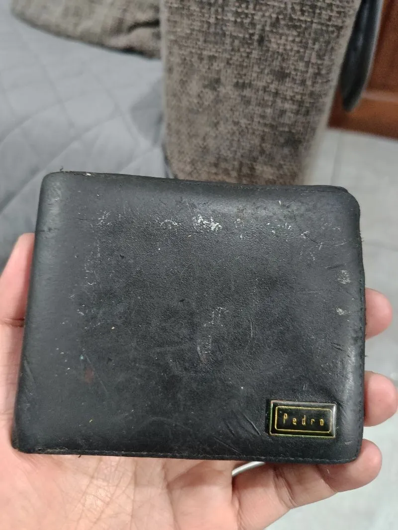 Dompet Kulit Lipat Pedro kondisi masih bagus photo 1