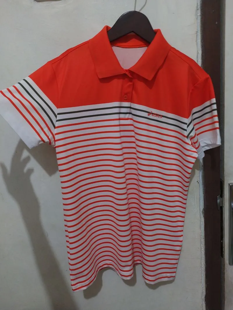 Asics jersey olahraga running like new M-L garis" photo 1
