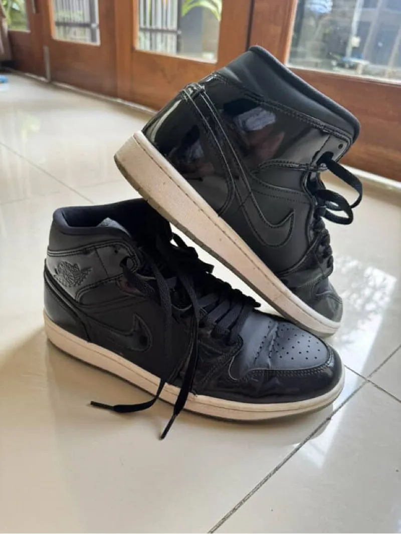 air jordan 1 mid space jam size US9  photo 1