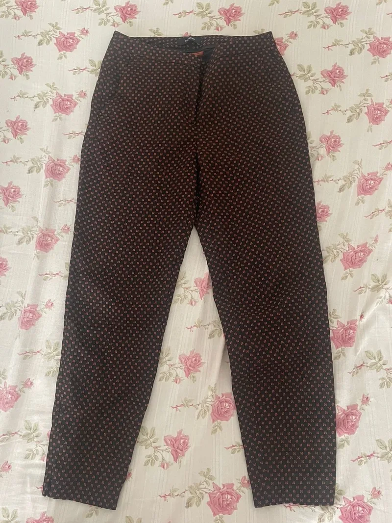 Marks & Spencer Minimalist Casual Casual trouser Wanita red black photo 1