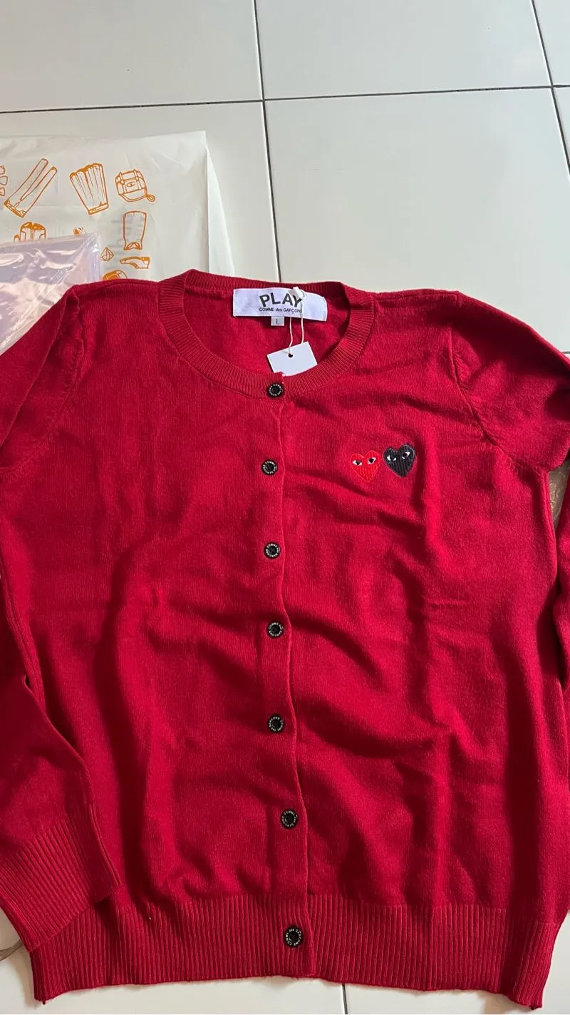 Cardigan CDG Play photo 1