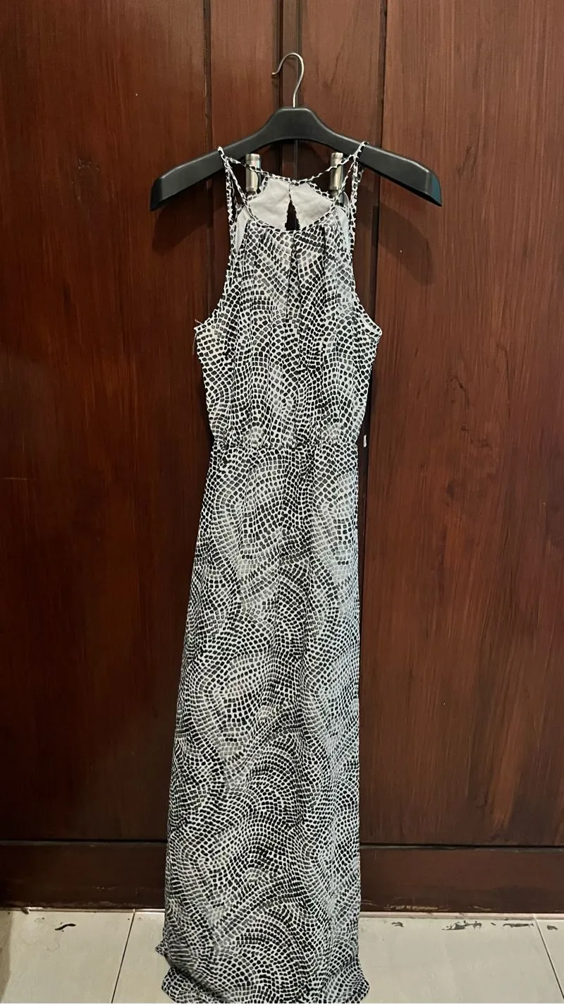 h&m dress x conscious photo 1
