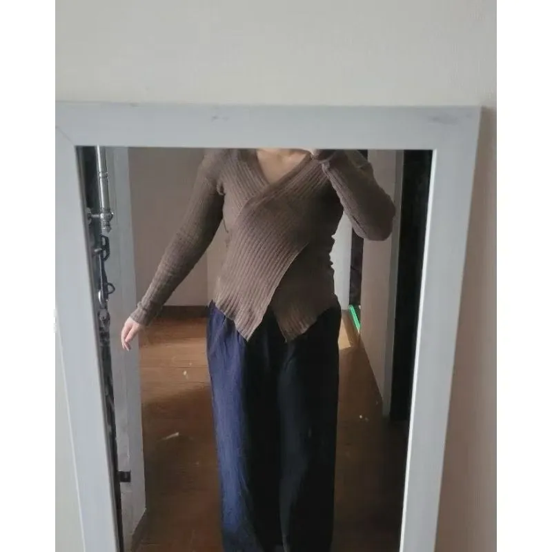 V neck top photo 1