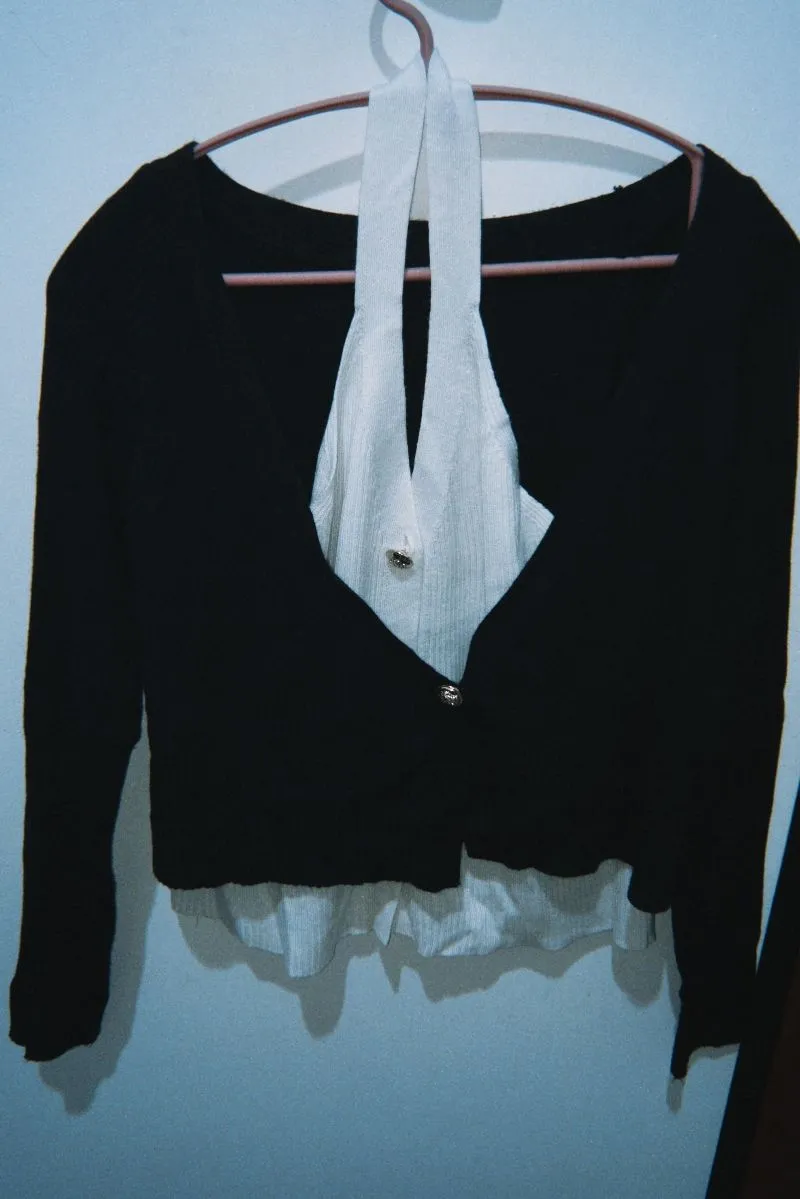Casual Coquette T-shirt Wanita white black photo 1
