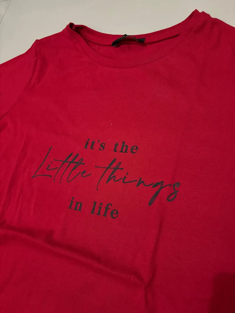 Casual T-shirt Wanita red black photo 1