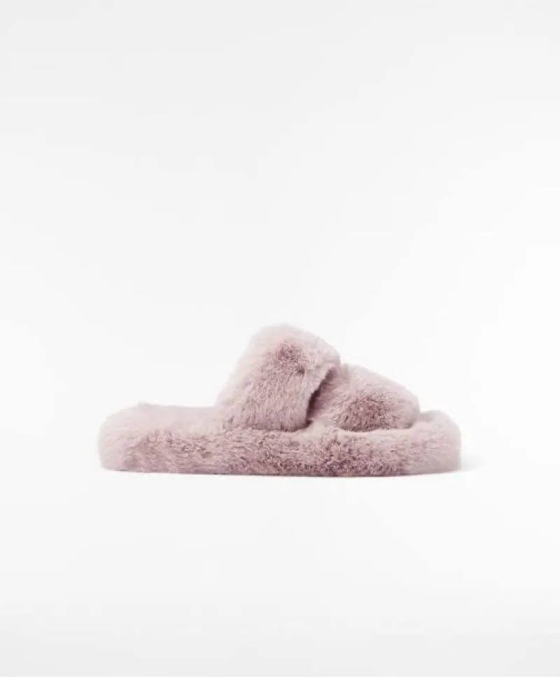 OYSHO FUR BABY PINK SLIPPERS Preloved