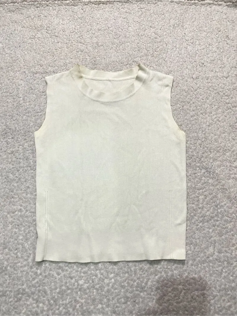 Knit Tank Putih photo 1