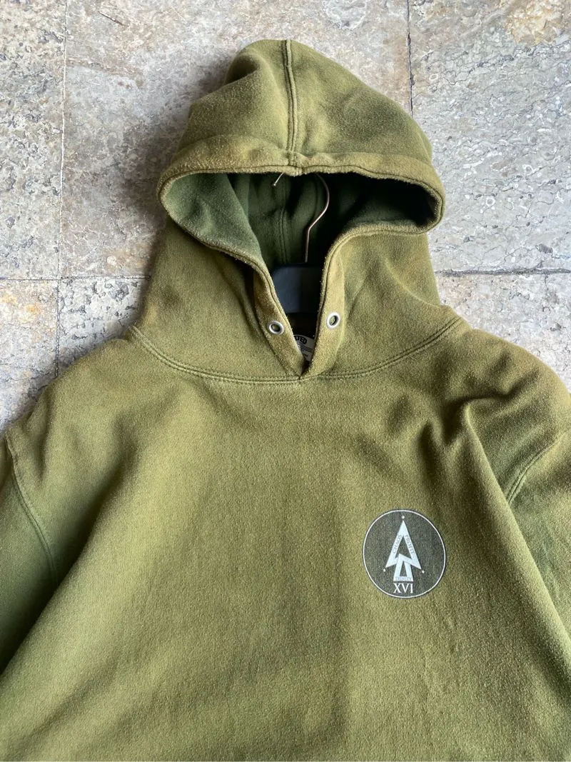 pullover hoodie undefeated  photo 1
