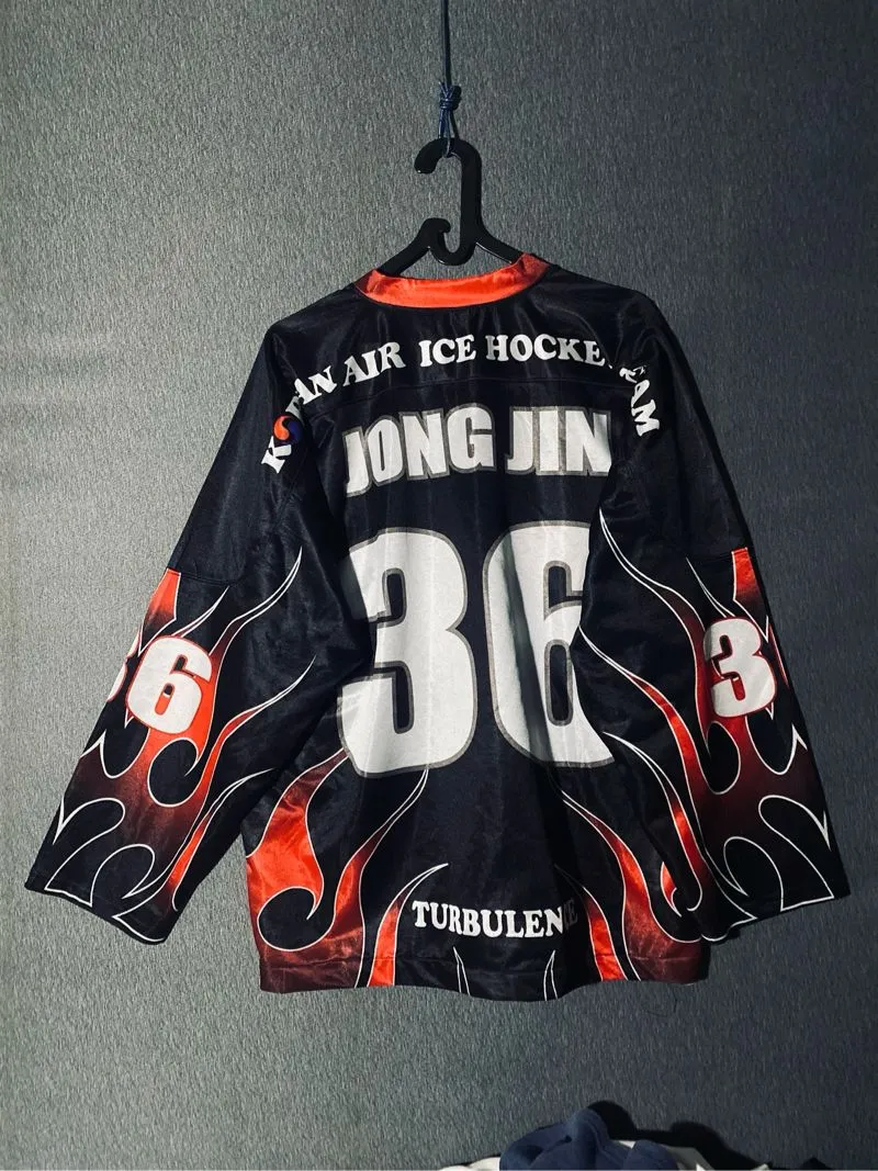 Ice hockey jersey photo 1