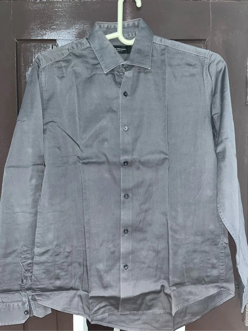 Kemeja The Executive Slim Fit photo 1