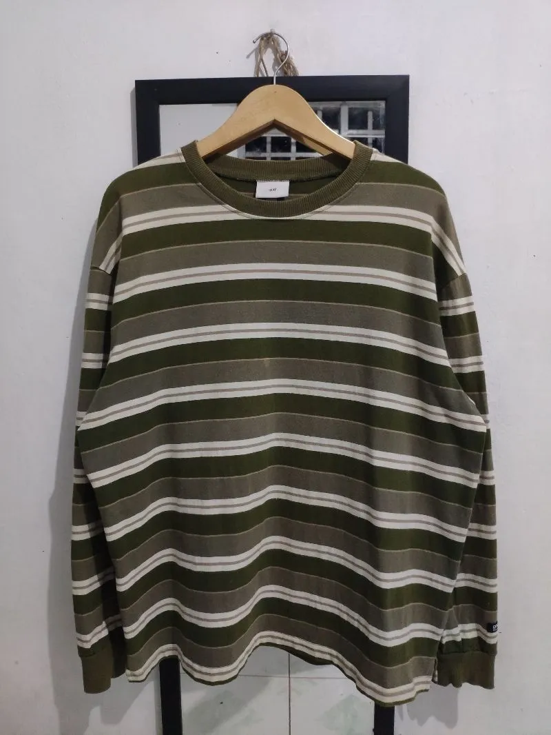 Kaos LS H&M Strip GC photo 1