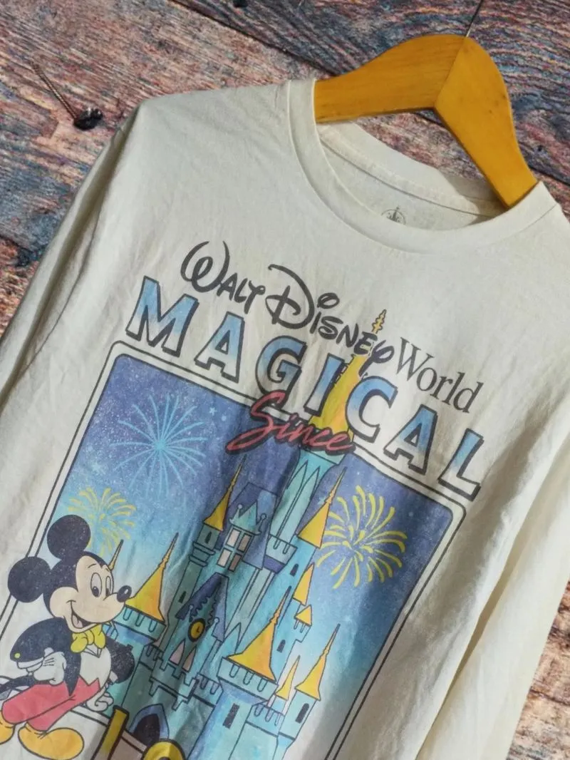 Disney - Walt Disney World "Magical Since 1971" Merchandise  photo 1