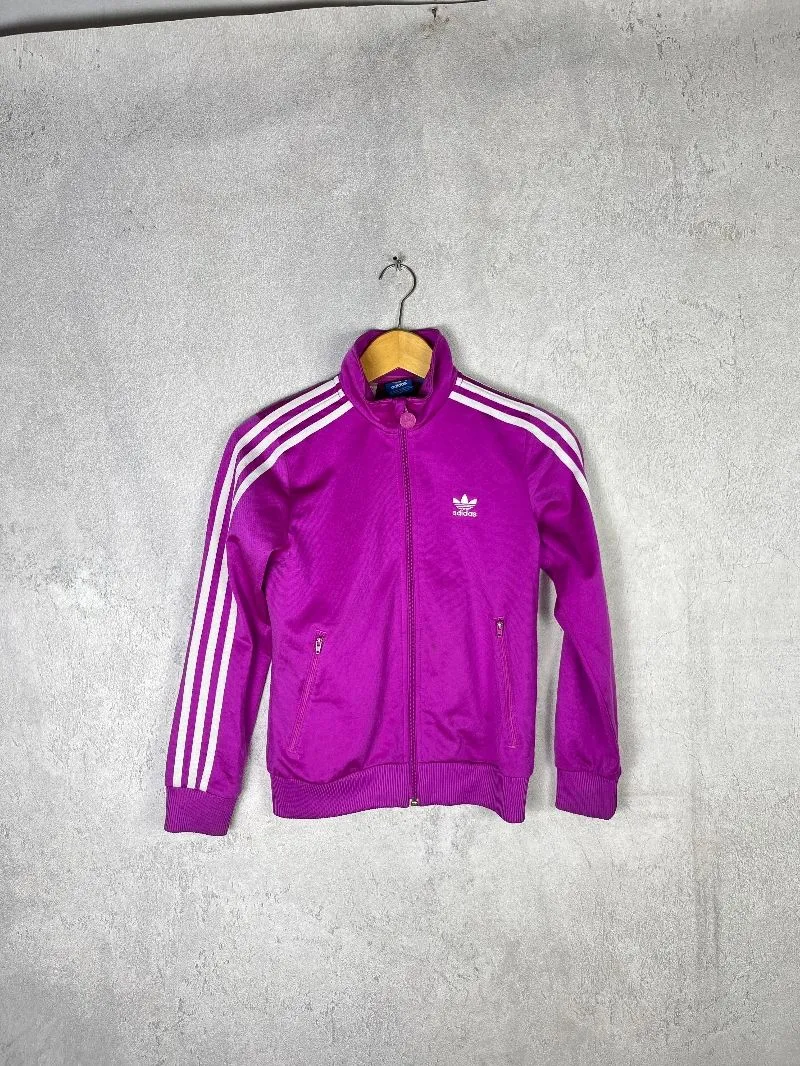 Adidas  photo 1
