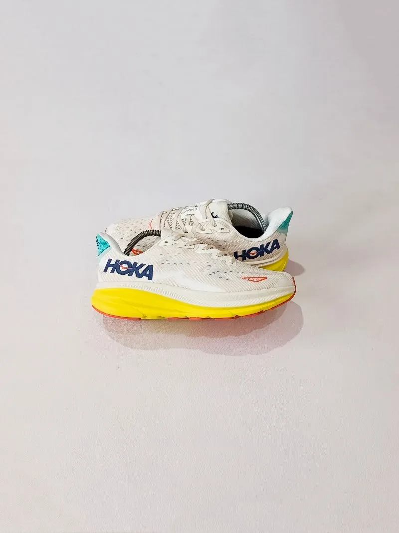 Hoka One-One Clifton 9 Cream Yellow Foam photo 1