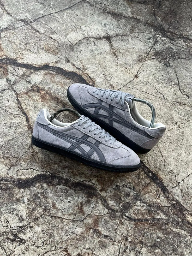 ONITSUKA TIGER TOKUTEN photo 1