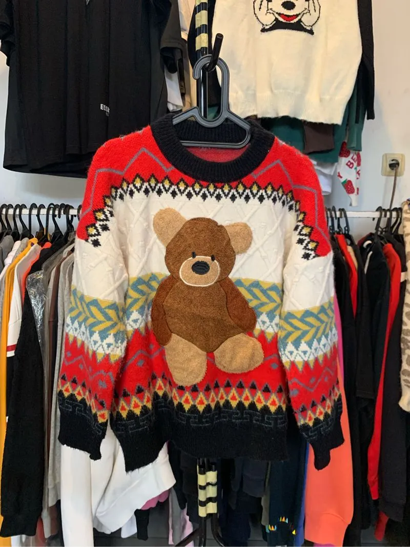 Sweater rajut kepang full motif bear photo 1