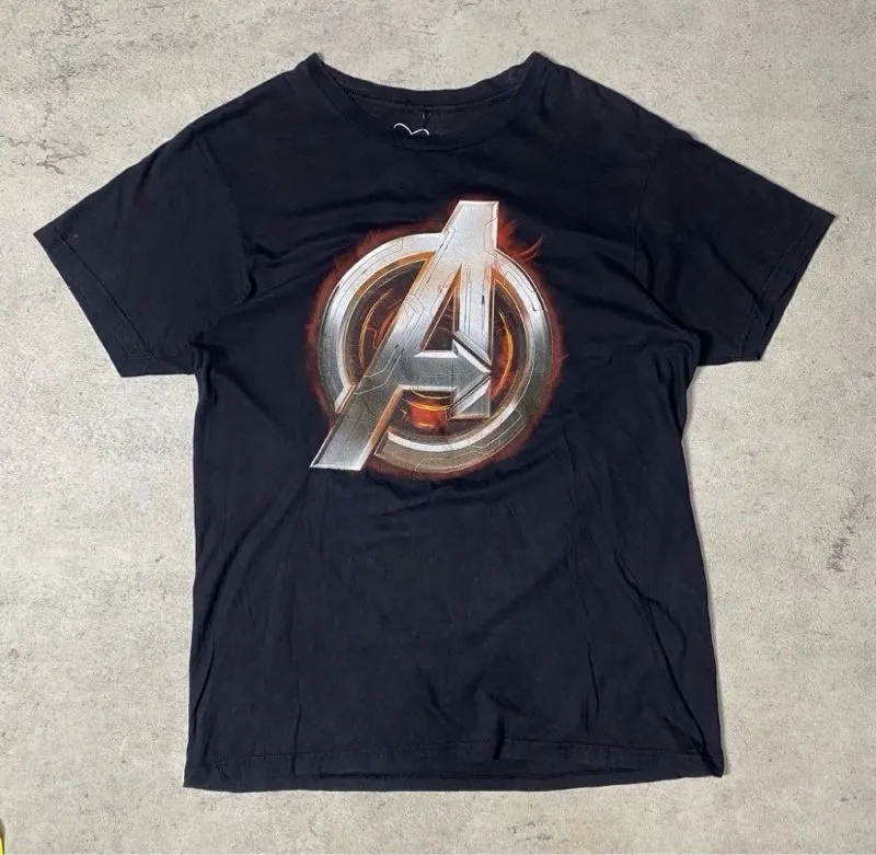 Avangers Shirt Size M photo 1