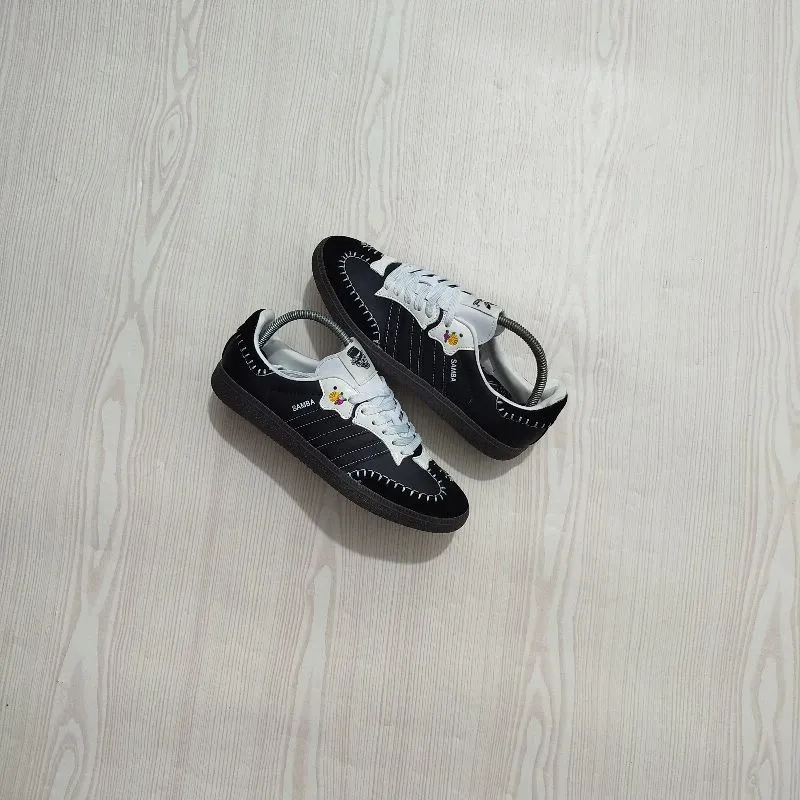 Adidas samba photo 1