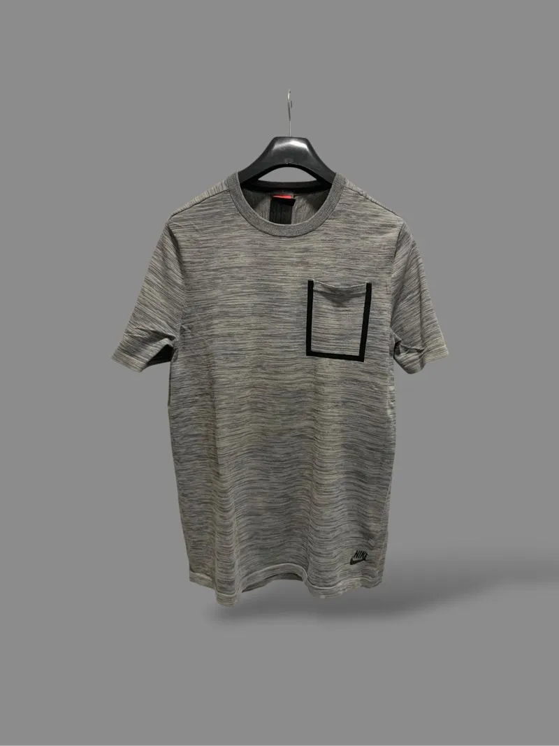 Nike Tshirt photo 1