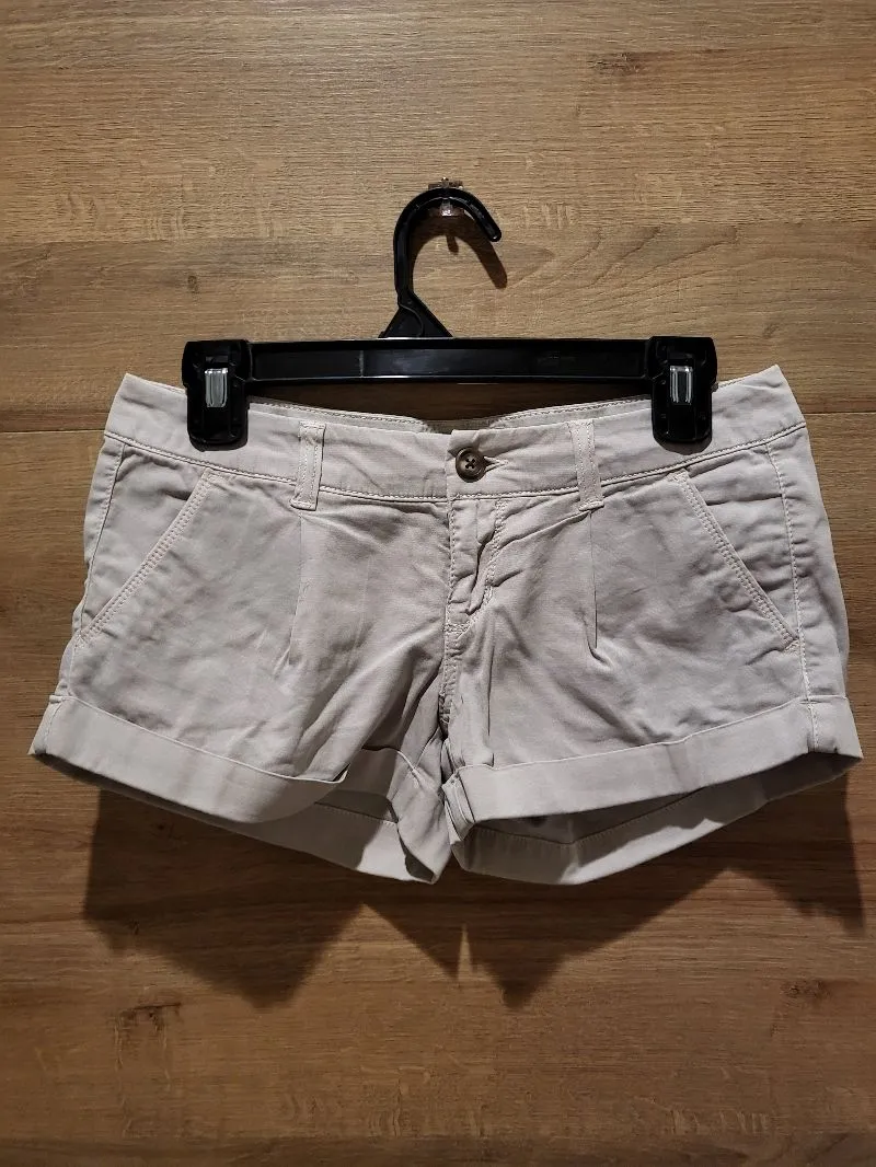 Short Pants photo 1