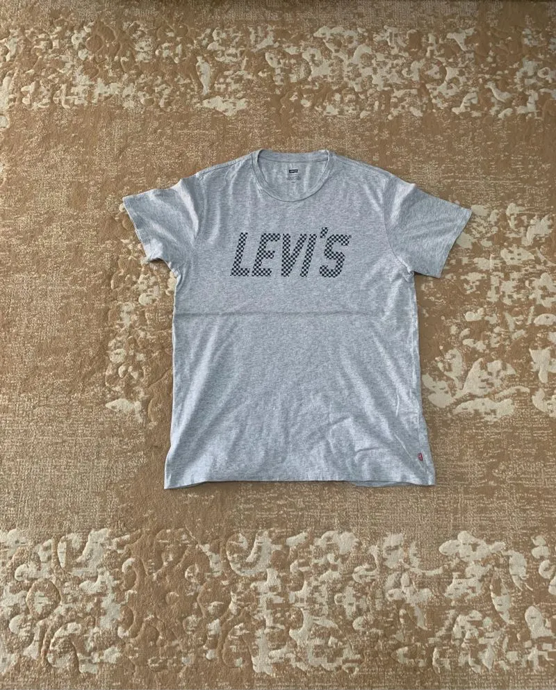 Kaos Levi’s photo 1