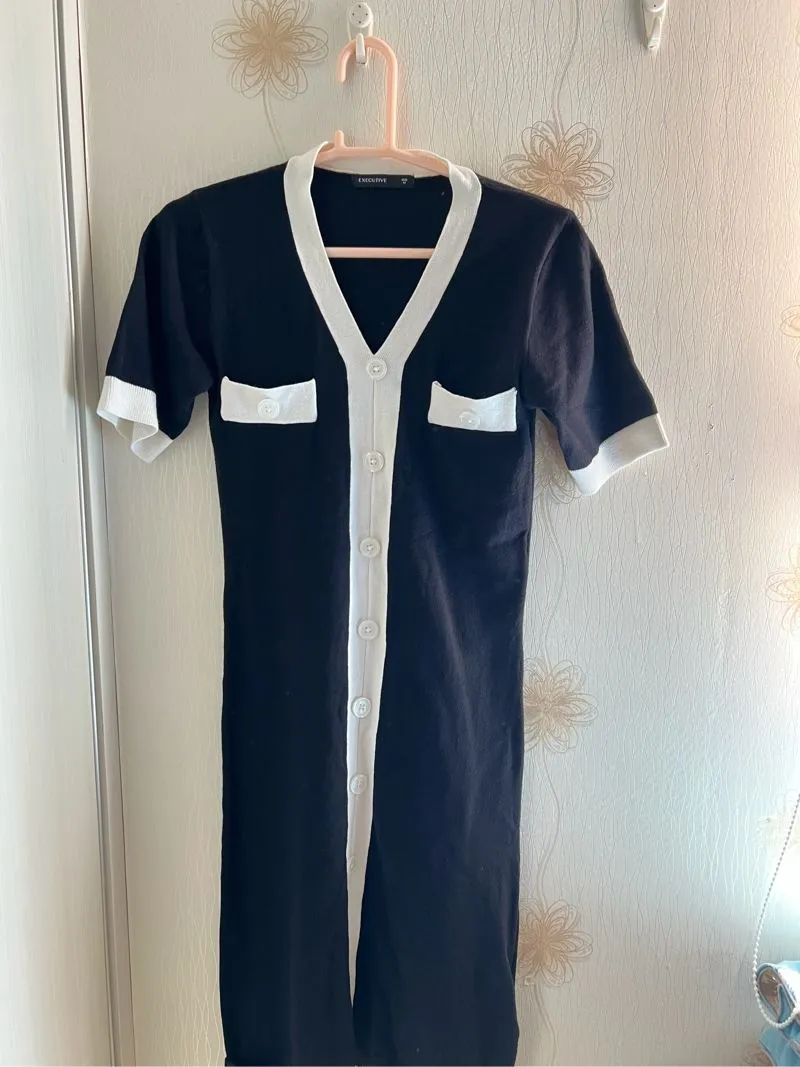 Dress panjang merk executive  photo 1