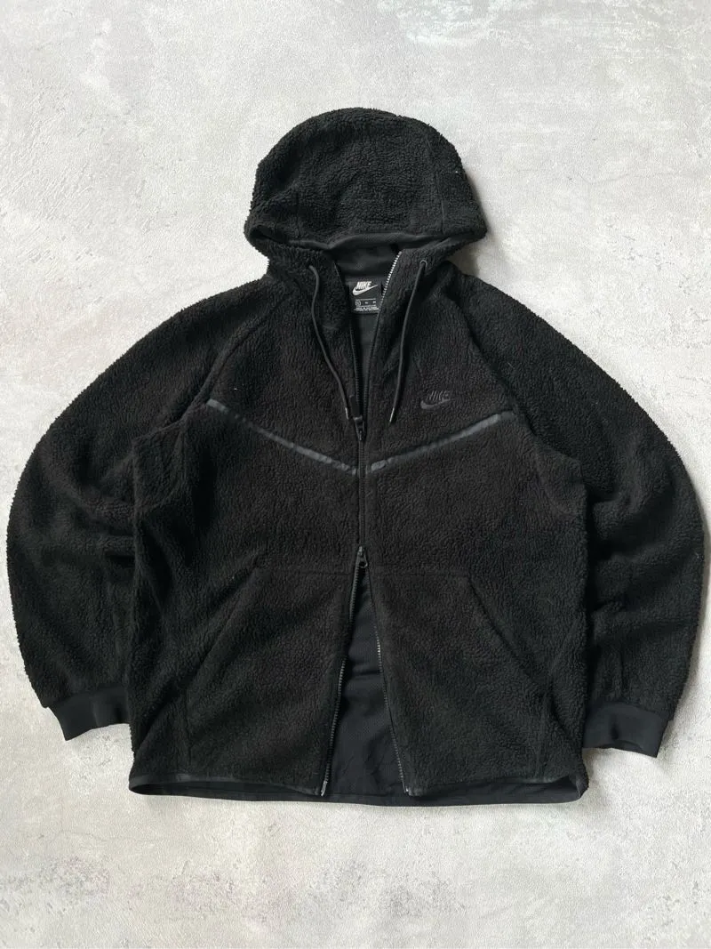nike tech sherpa windrunner