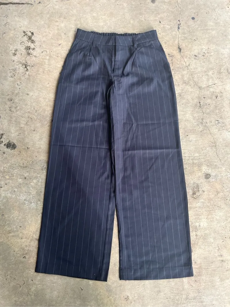Stripepants Loose by ECENEM photo 1