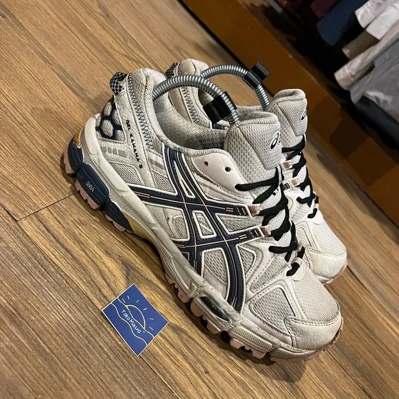Asics Gel Kahana Sand Size 42 insole 26,5cm Preloved