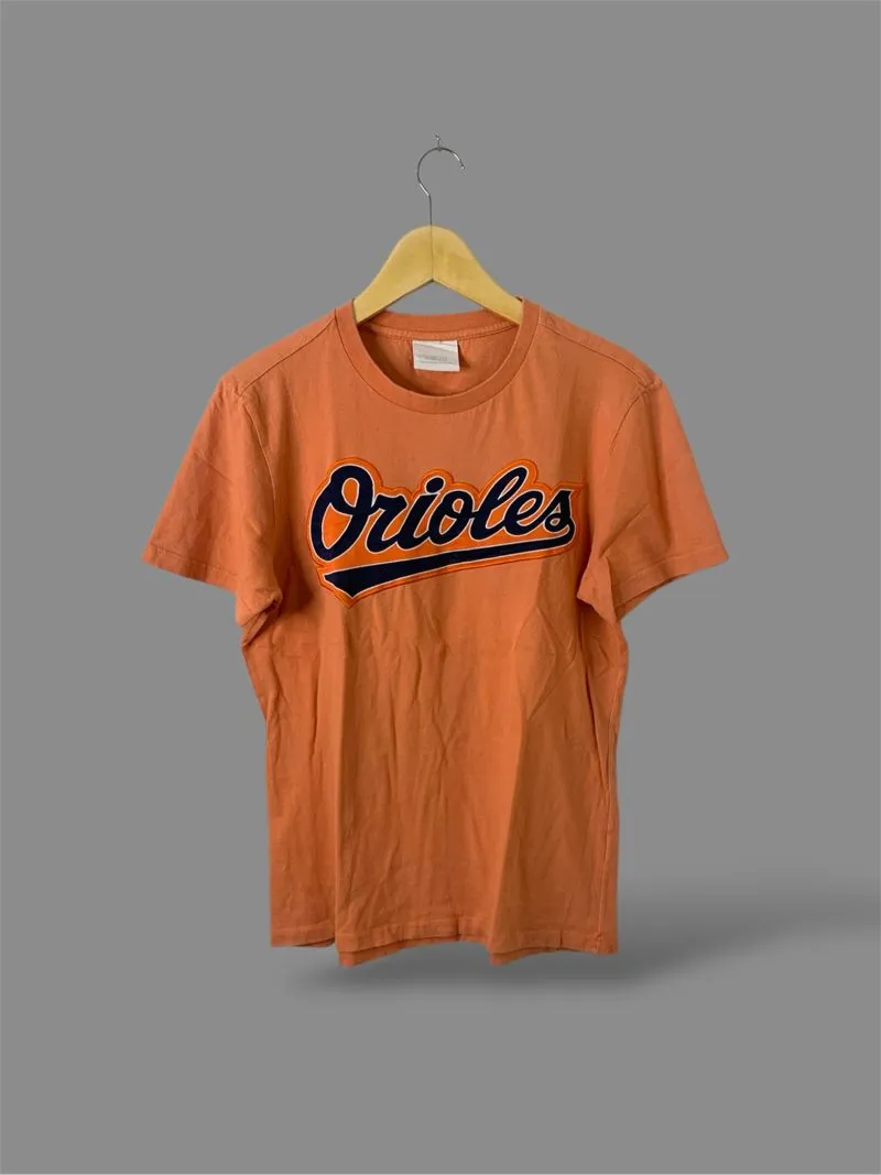 MLb tshirt photo 1