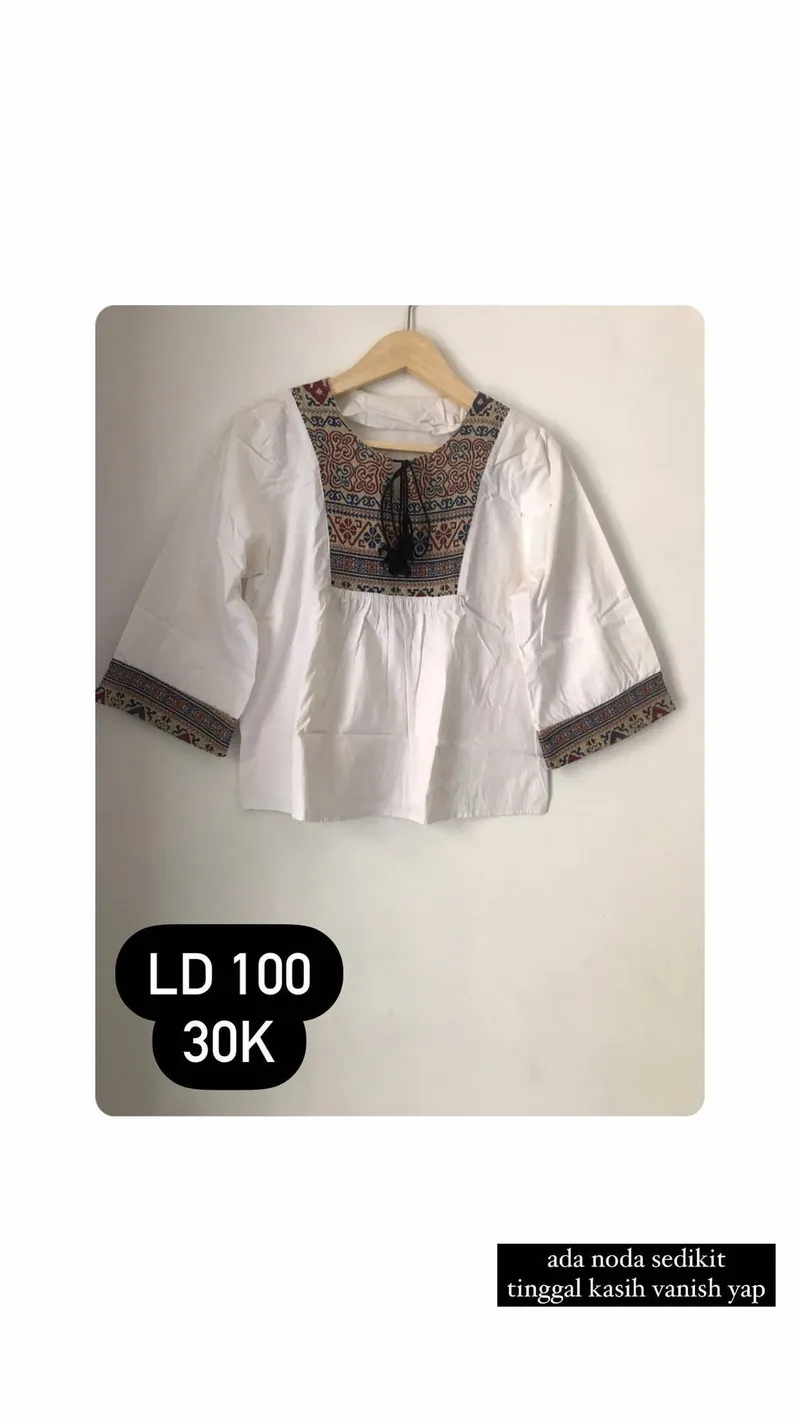 Vintage Blouse Wanita white photo 1