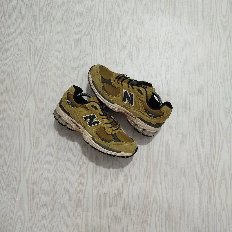 New balance 2002r photo 1