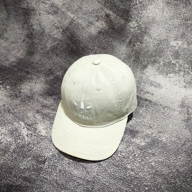 Adidas Streetwear Hat Pria cream photo 1