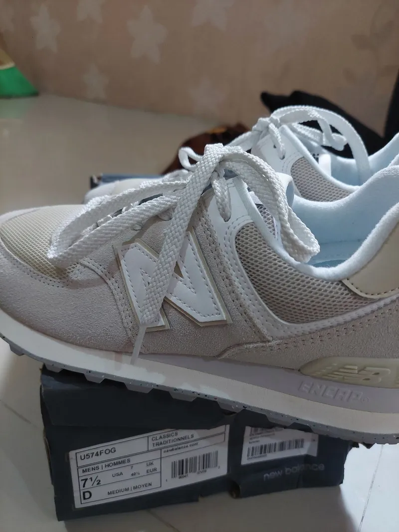 Athletic Shoes New Balance 574 Beige Homme New Balance Mens 574