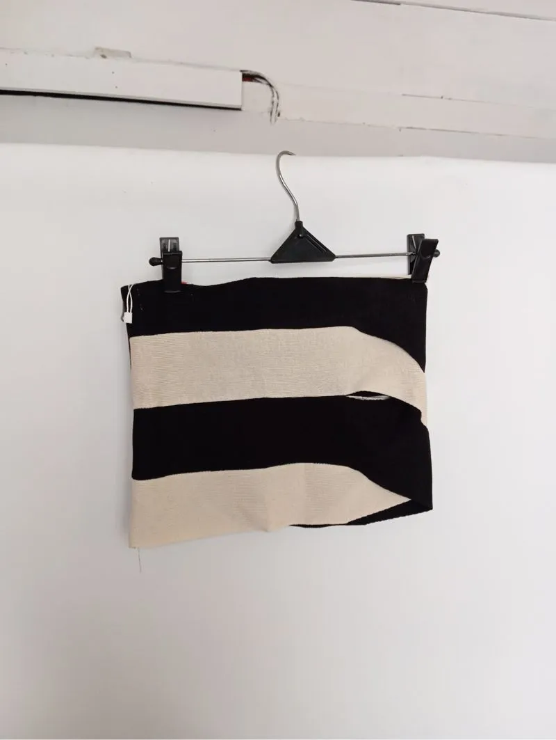 Casual Minimalist Bandeau top Wanita white black photo 1