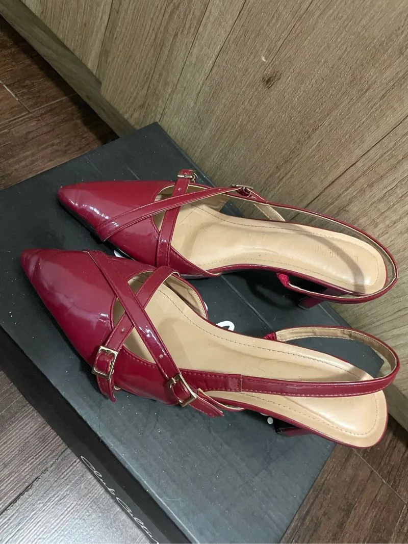 Red heels photo 1