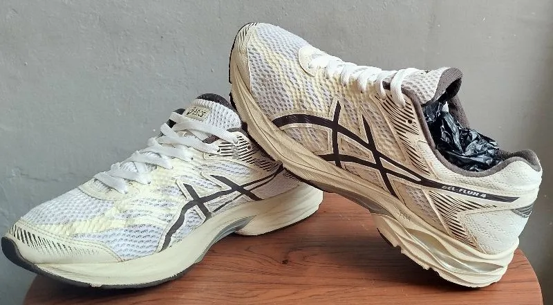 Asics gel Flux 4. Size 42,5 photo 1