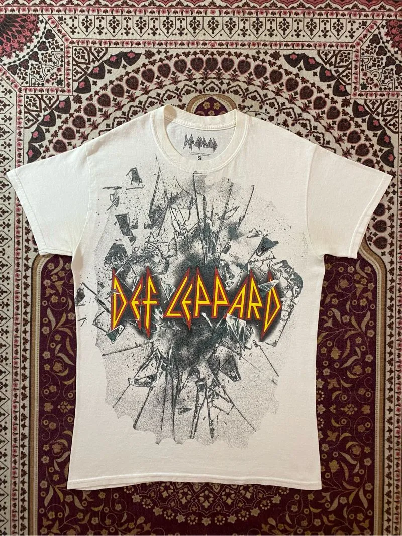 Kaos band Def Leppard photo 1