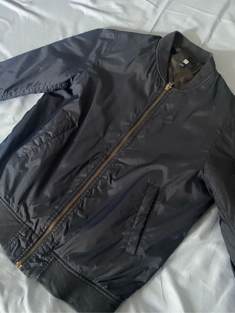 Jaket uniqlo photo 1