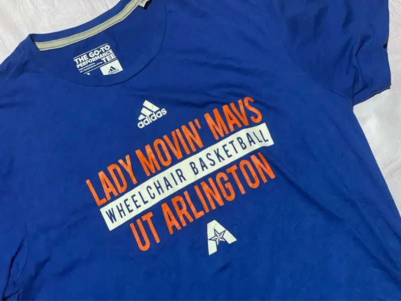 Nike lady movin photo 1