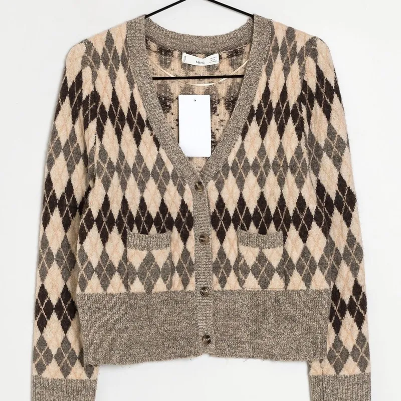 Mango Minimalist Casual Cardigan Wanita tan gray Preloved