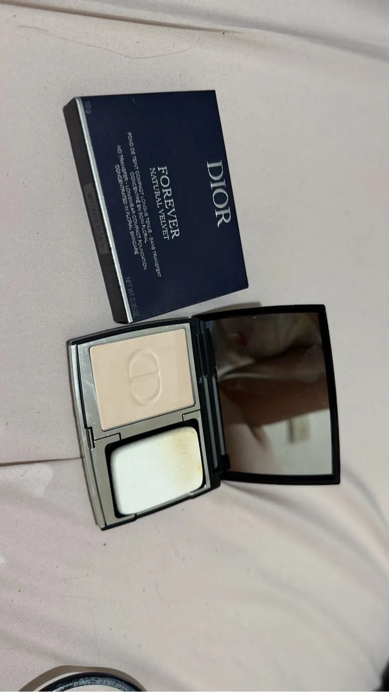 Peelove dior original photo 1