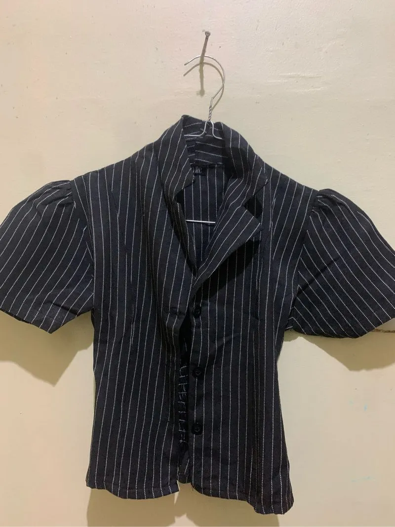 Kemeja wanita hitam pendek stretch fit stripe karet photo 1
