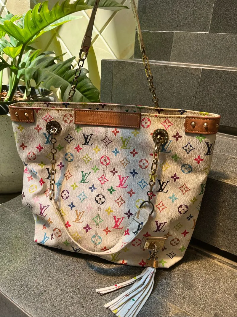 tas lv putih photo 1